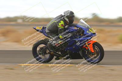 media/Sep-10-2022-SoCal Trackdays (Sat) [[a5bf35bb4a]]/Turn 2 (1pm)/